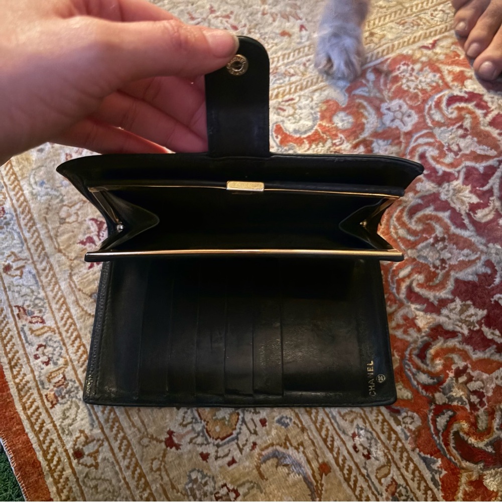 CHANEL Classic Black Leather Clutch - Picture 16 of 16